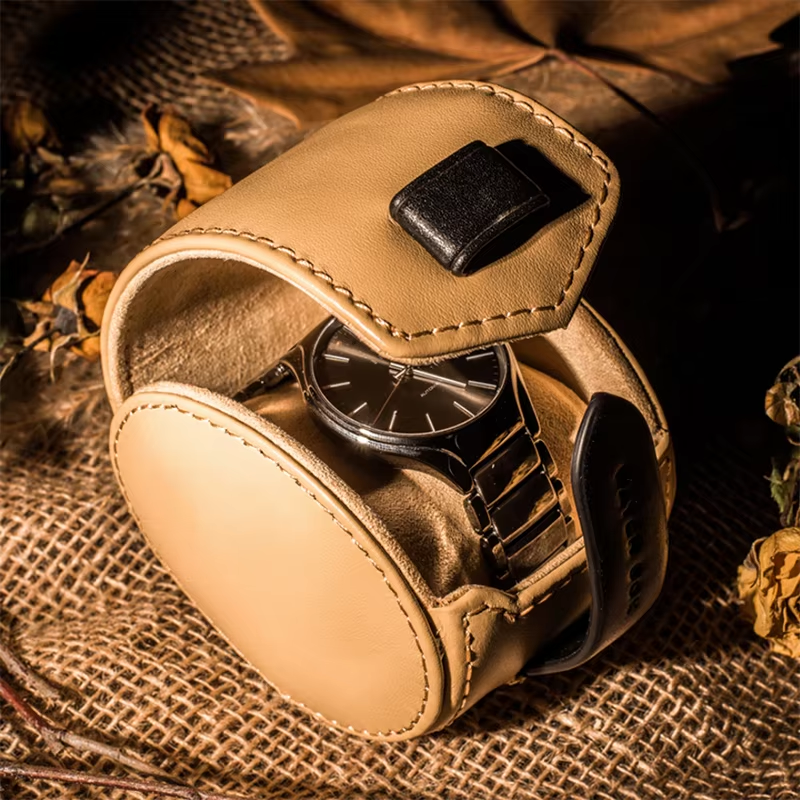 Nelyginamas meistriškumas odinėse laikrodžių dėžutėse