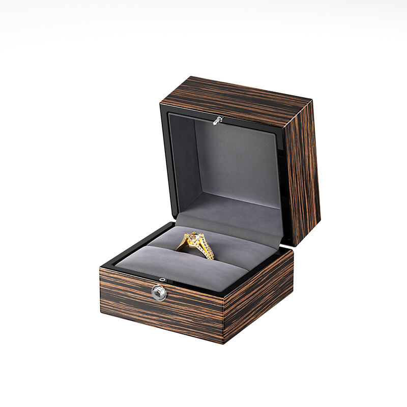 Prisidedant prie jūsų prekės ženklo su prabangiais susižadėjimo žiedų dėžutėmis