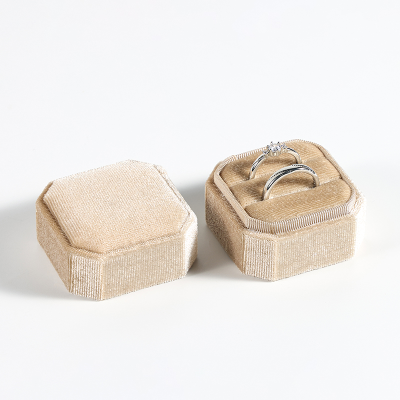 What Should You Look for in a Reliable China Jewelry Packaging Supplier?