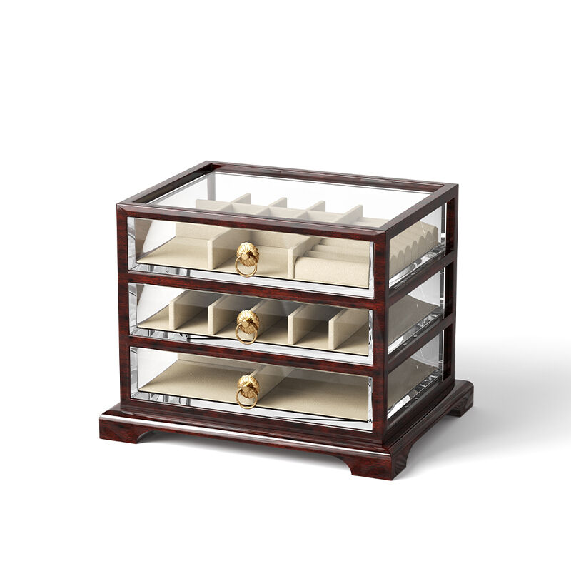 Nelyginamas meistriškumas gaminant medines papuošalų dėžutes