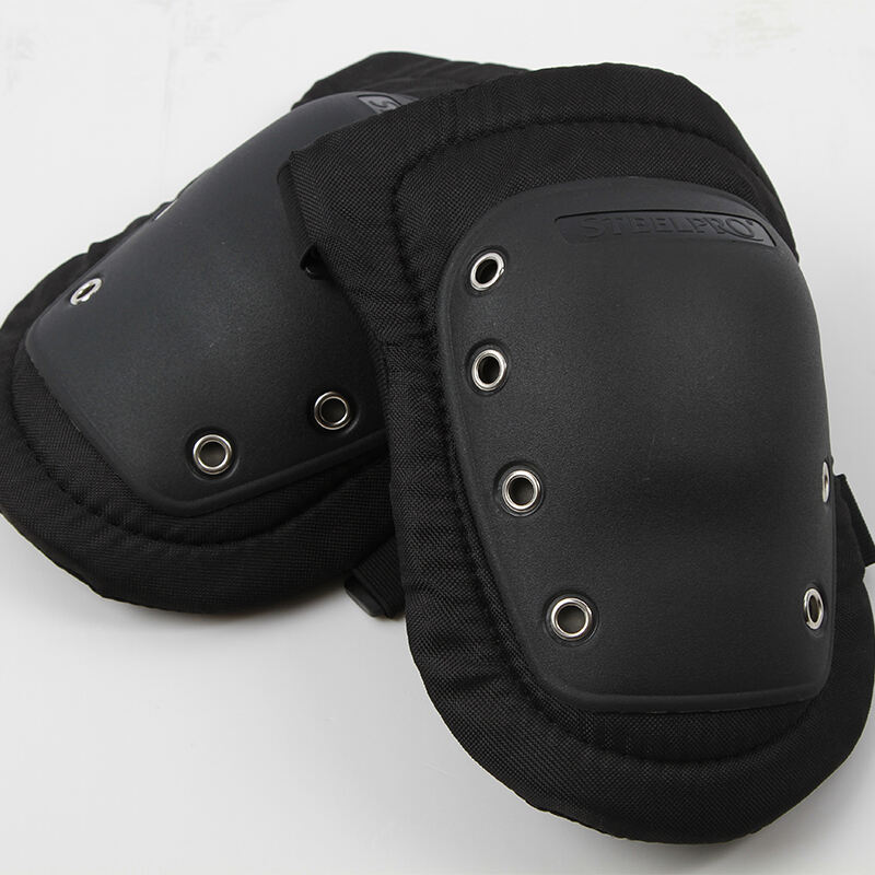 The Professional Polyester Knee Pad is designed to protect particularly delicate areas from the impacts inherent in work and sports