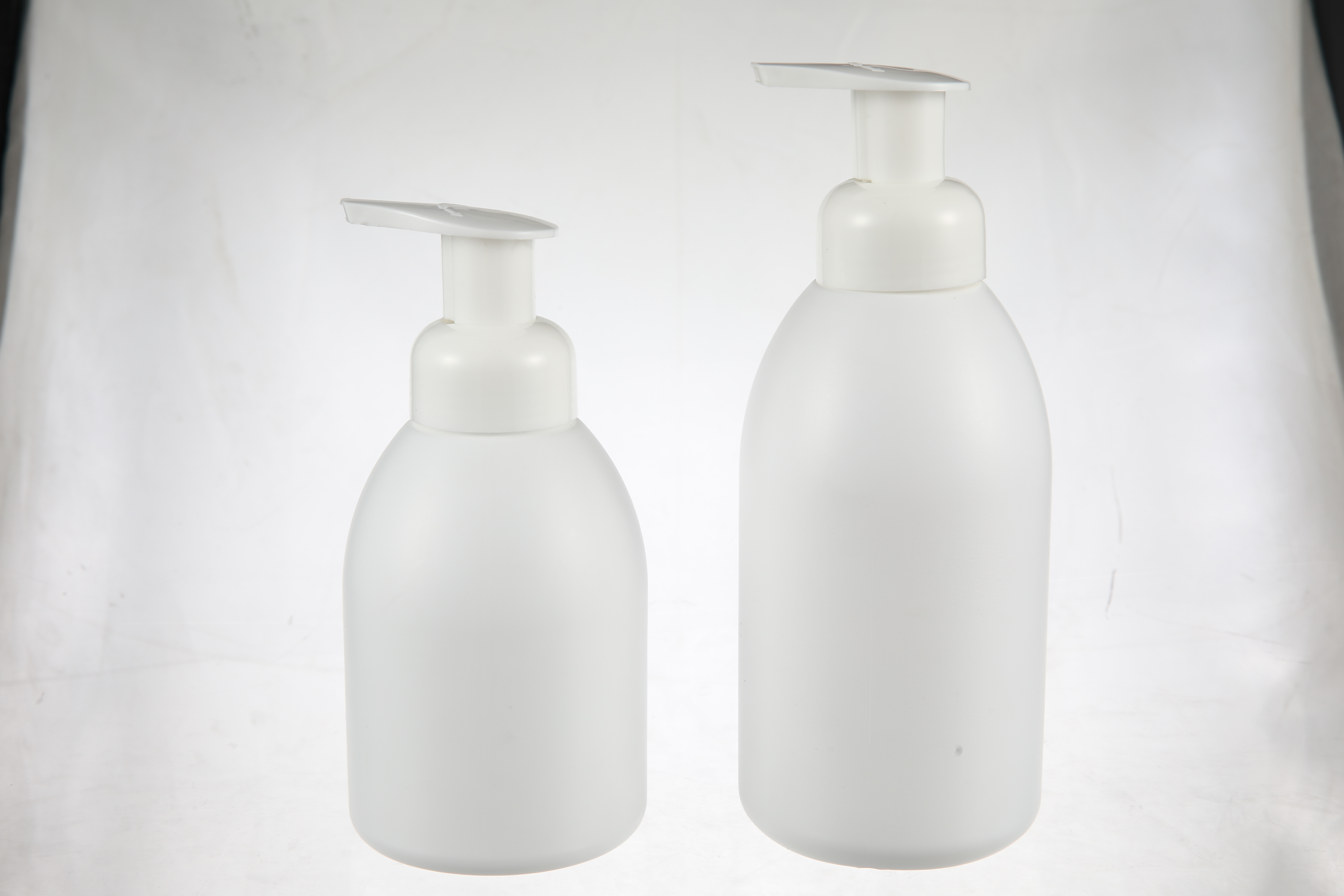 How Does a Frosted Pump Bottle Enhance Product Luxury and Texture?