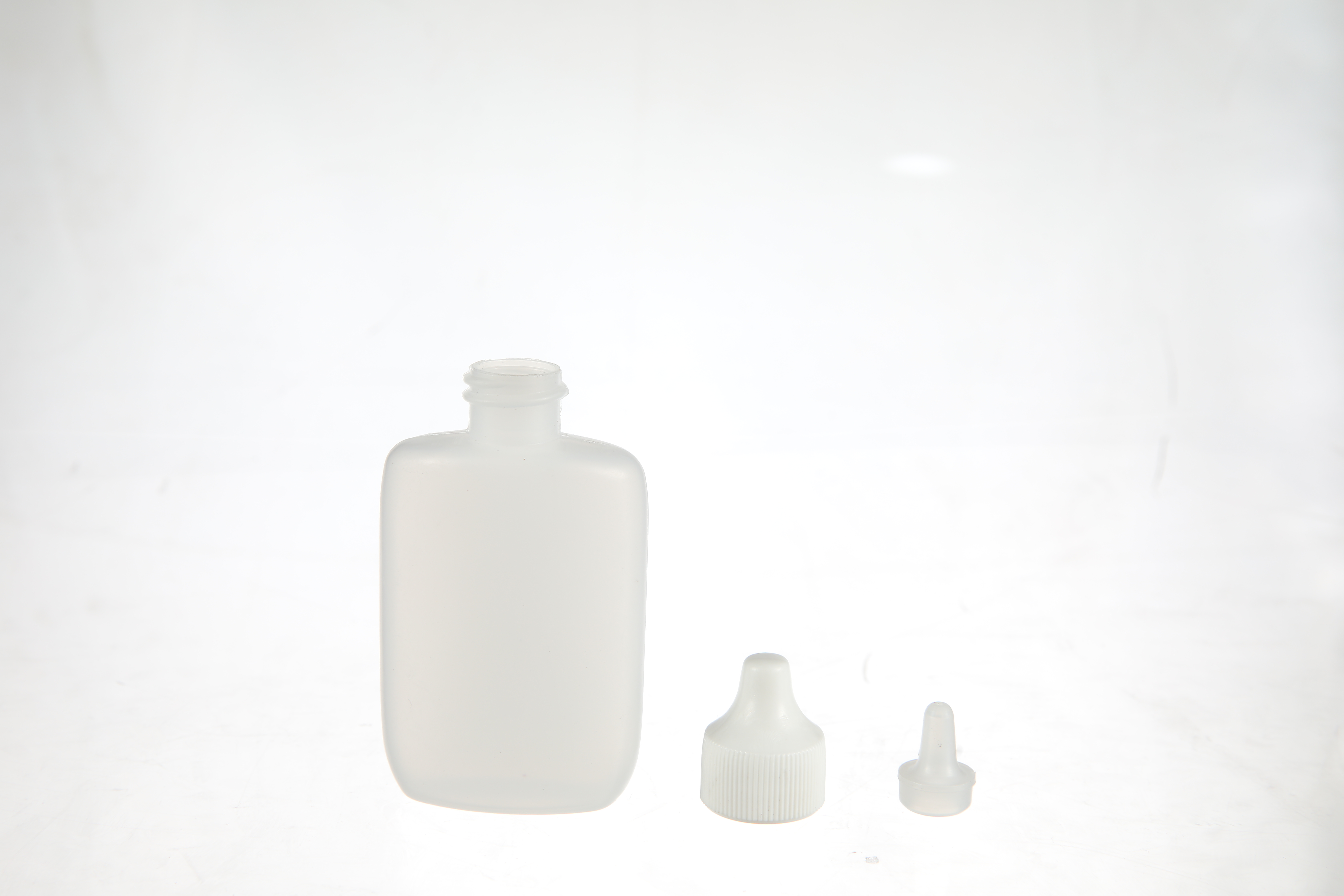 Why Should You Buy Oil Dropper Bottles Wholesale for Essential Oils?