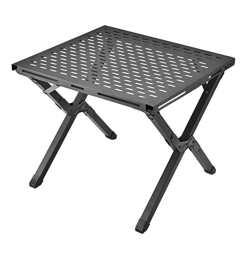 What makes a good outdoor table for your patio?