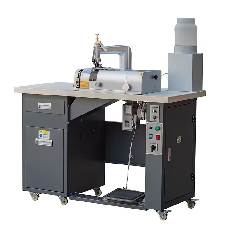 Technologie innovante de refroidissement par pulvérisation — Allonge la durée de vie des lames et préserve la qualité du matériau