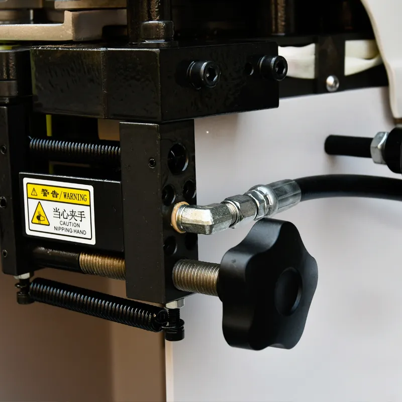 Conception sur mesure pour une fabrication efficace de chaussures à couture inférieure