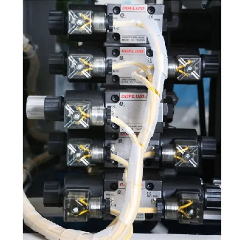 Hauteur ajustable précise pour une qualité constante du semelage