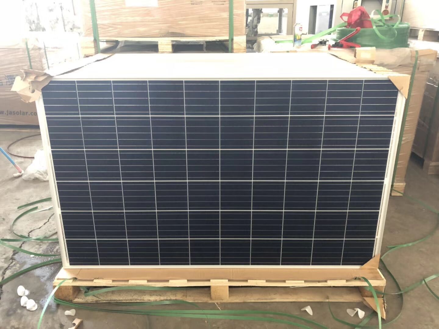 Why invest in high-efficiency solar panels for large commercial pprojects?