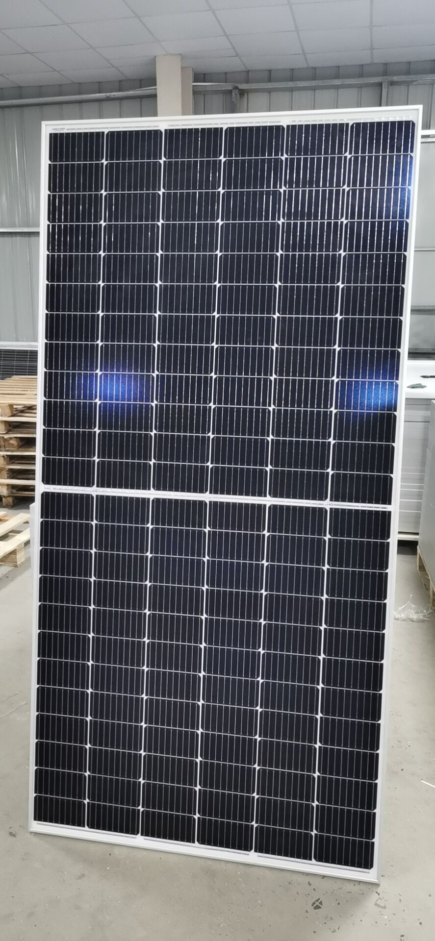 What are the shading tolerance benefits of half cell solar panels?