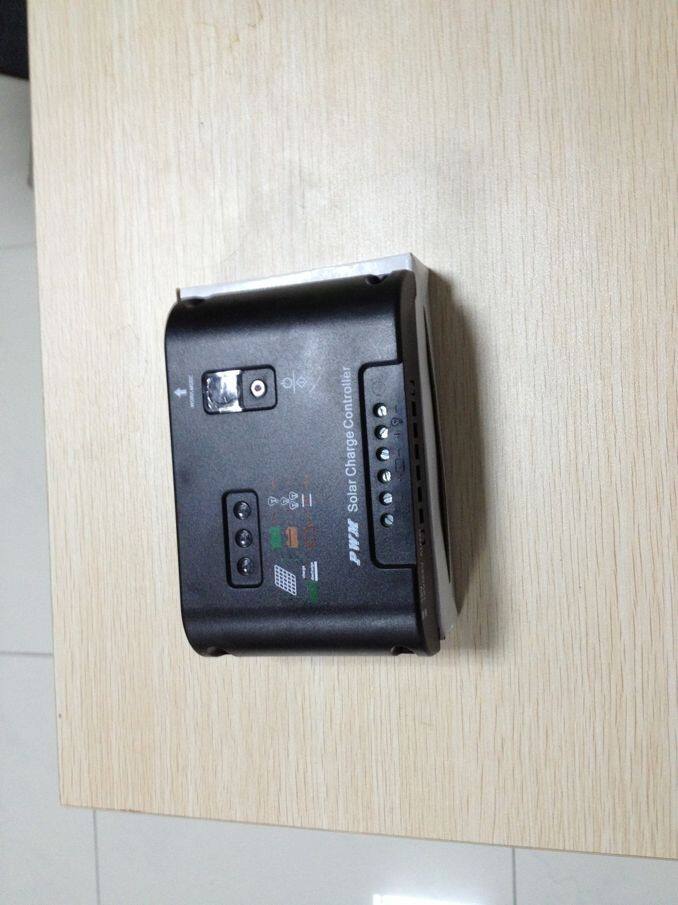 An féidir le painéil ghrianchumais arda laghdú ar chostais oibriúcháin do phárcaí tionsclaíocha?