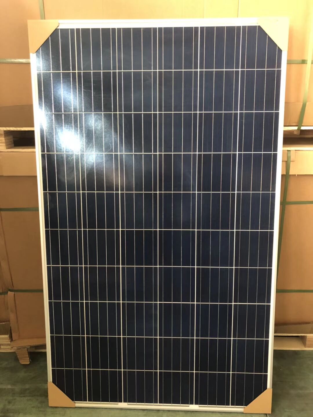 Cén fáth a dhéanann tú infheistíocht i mbearraí ghréine ardfheidhmeach do thionscail mhóra thráchtála?