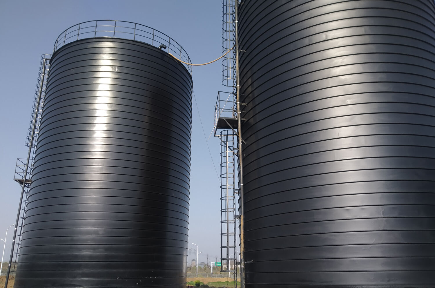 Tank electric heating system