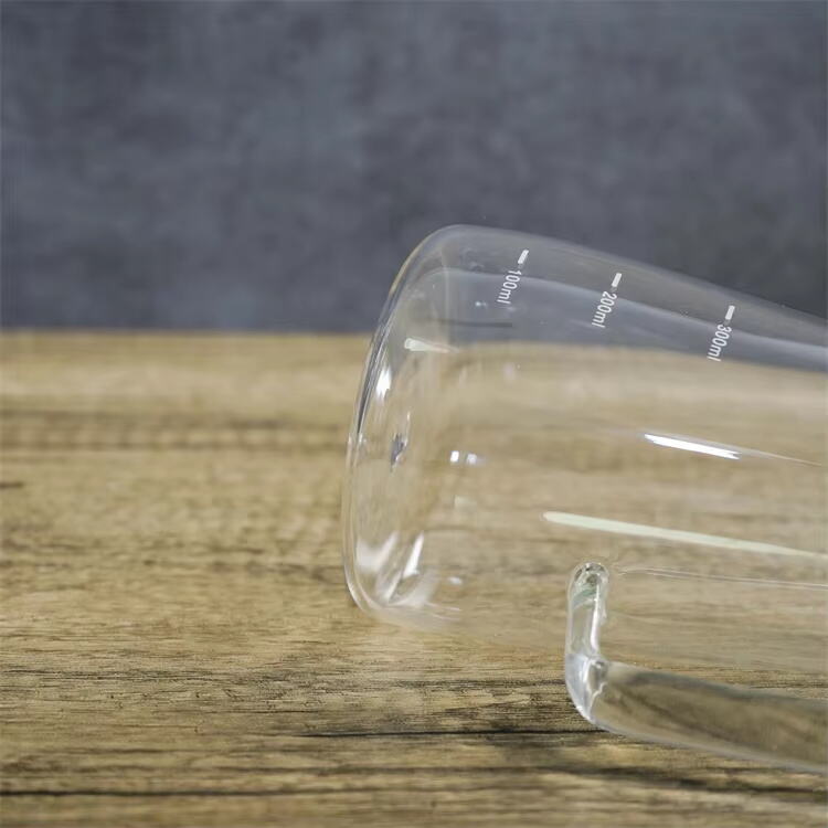 What designs in glass tableware are trending for modern homes?