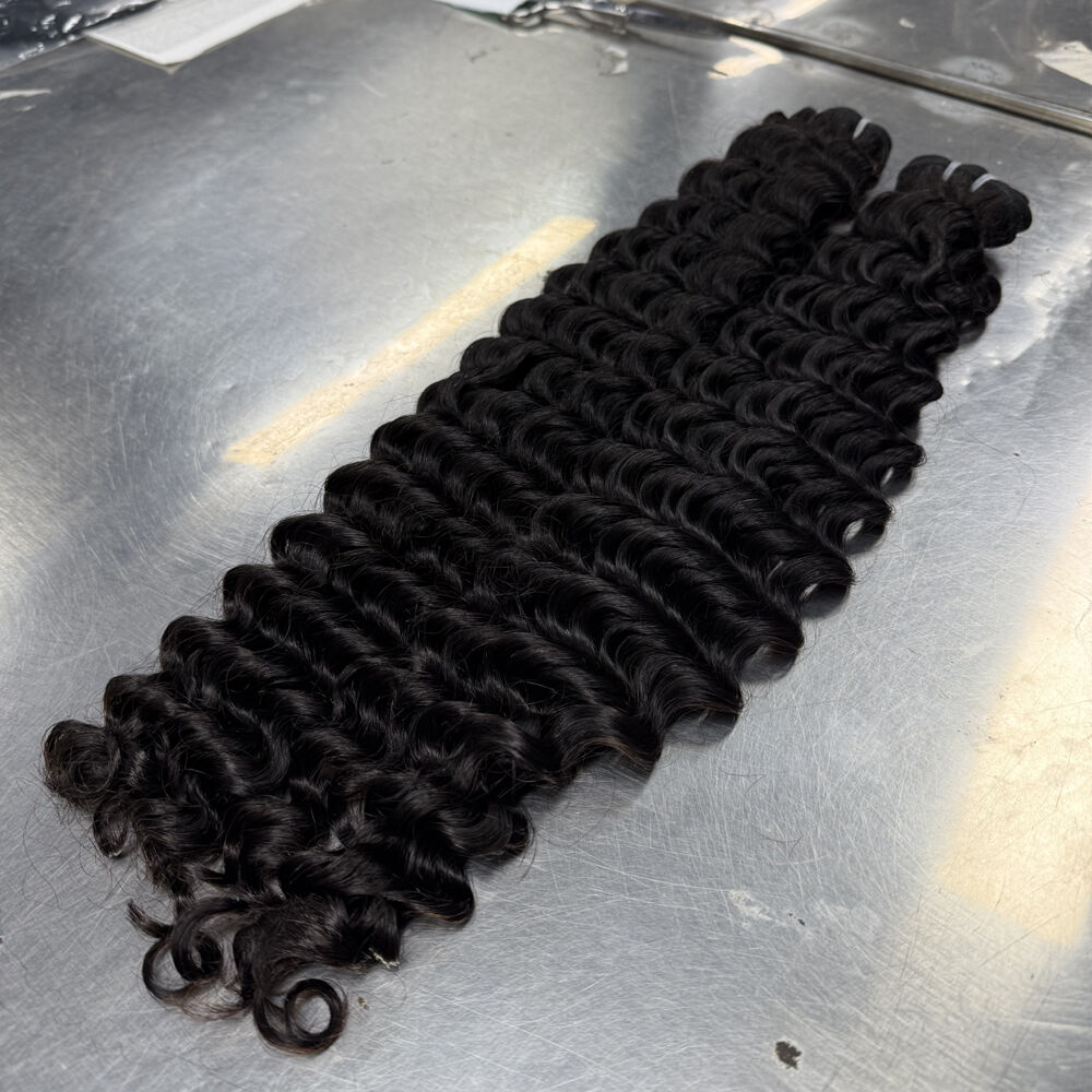 Alsidsighed i styling med deep wave-bundles