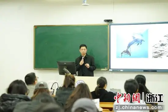 A Model in Cross-Border E-Commerce Education: Sowin Group & Wenzhou University Program Draws Major Attention