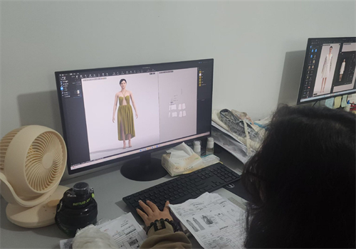 Yiwu Cloud Business: Professional Women’s Apparel Customization for Global Brands