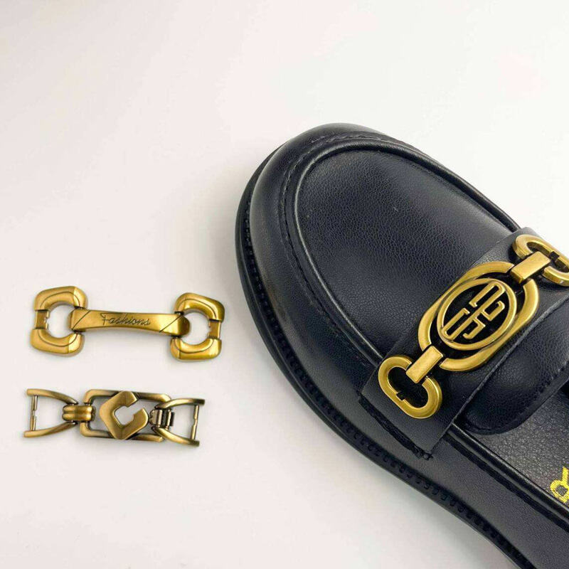 Подигнете го вашето обујуваче со трајни копчиња за ципели