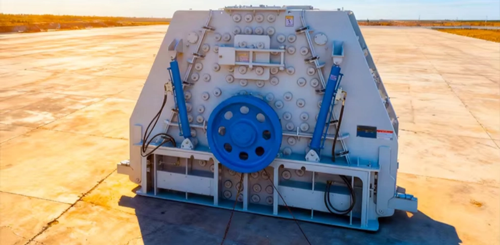  double chamber hard rock crusher-0