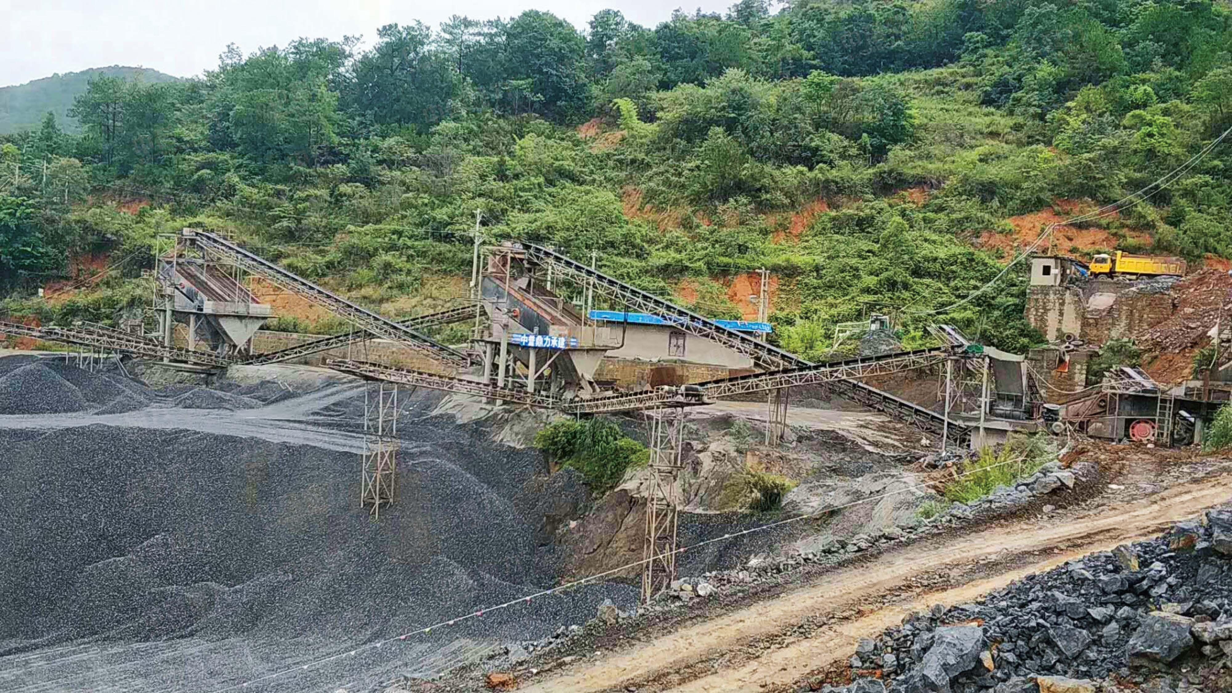Sand and gravel aggregate production lines in Southwest China: 500 tons - 10,000 tons