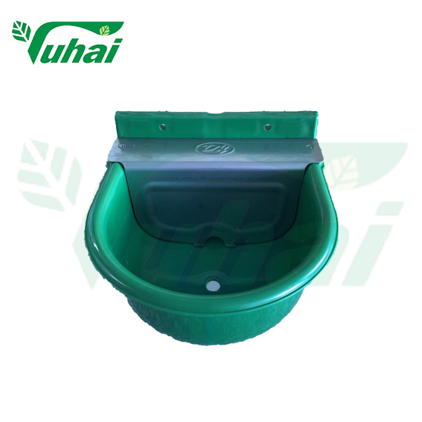 Nautakarjalle tarkoitetut juomavaltiat | Kestävät ja automatisoidut karjan vesilaitteet