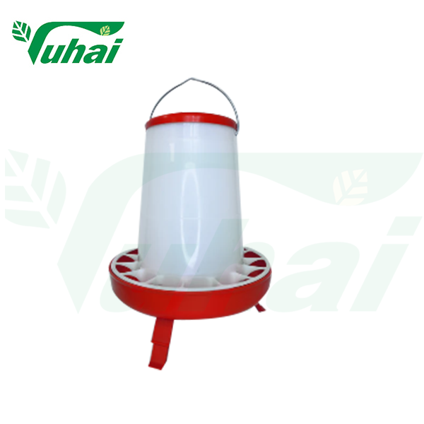 Automaattinen kana-vesilaituri: Pidä vesi puhtaana ja tuoreena päiviksi