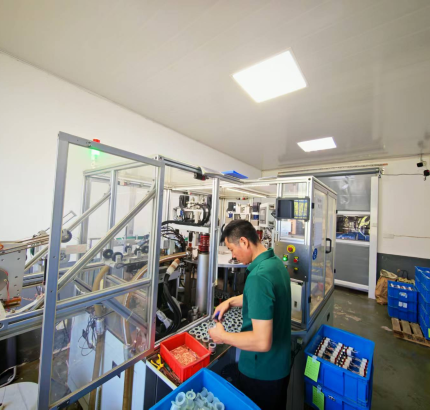 เครื่องรัดสายอัตโนมัติเต็มรูปแบบ