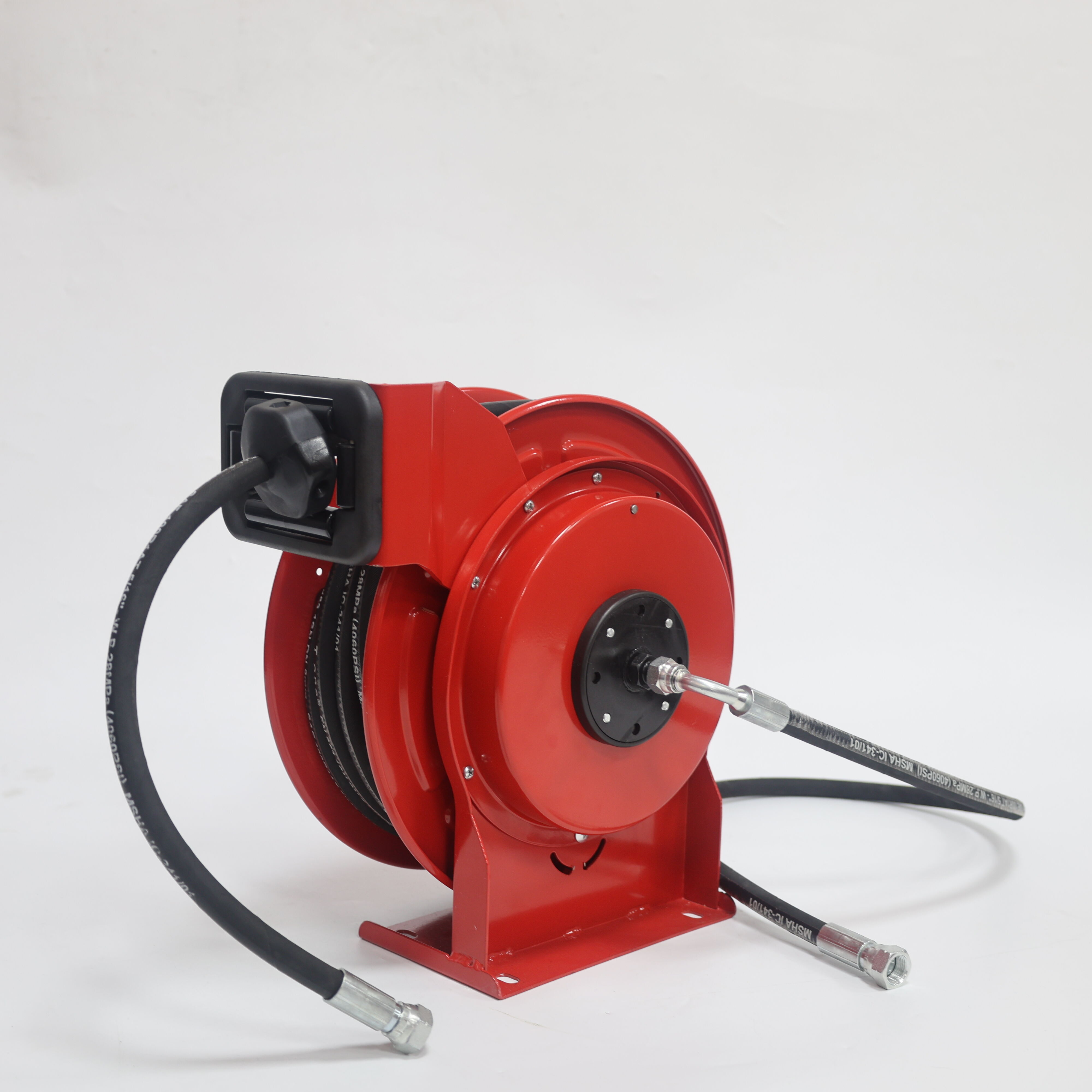 What Are the Top Benefits of Using a Retractable Compressor Hose Reel?