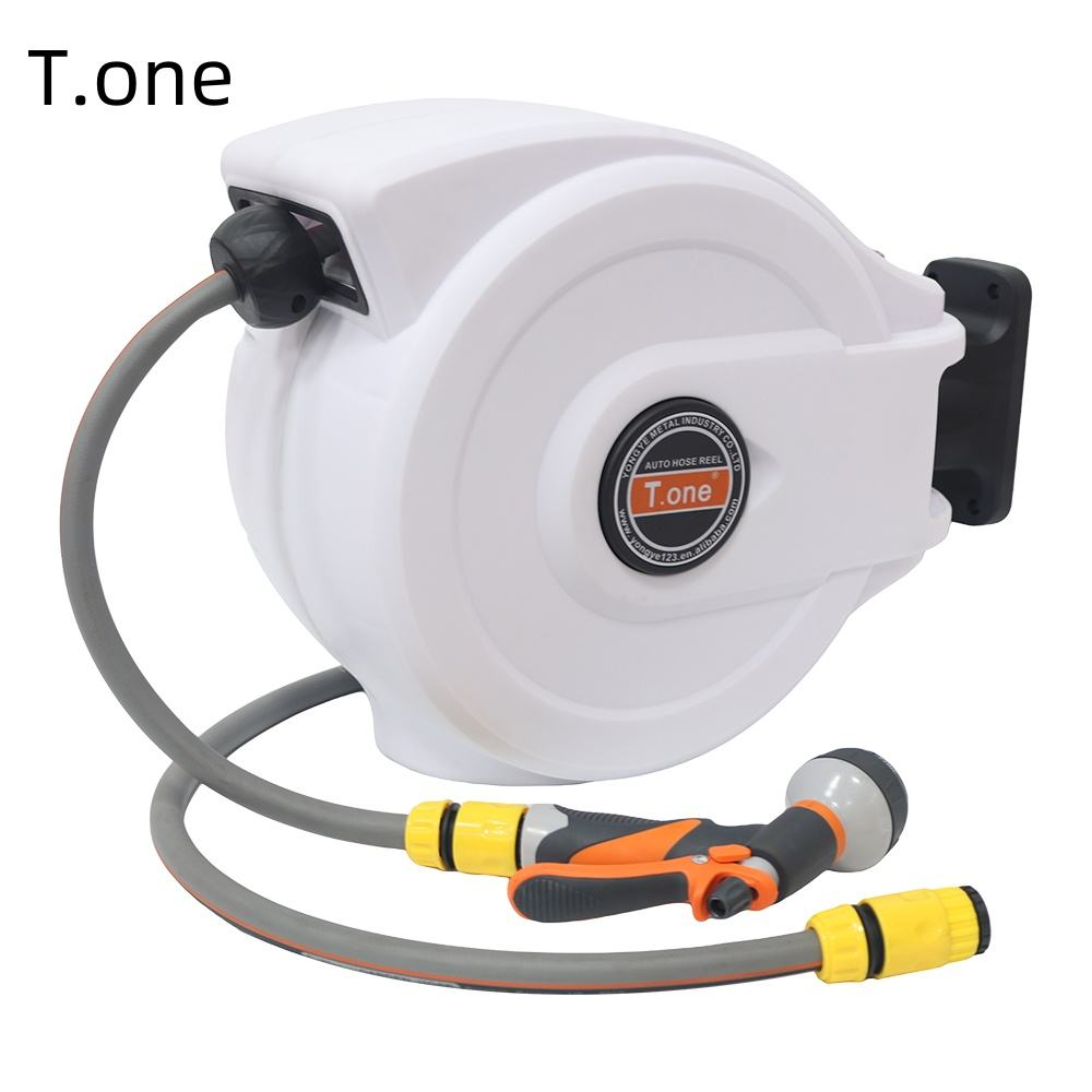 What Features Make a Garden Hose Winder Stand Out?