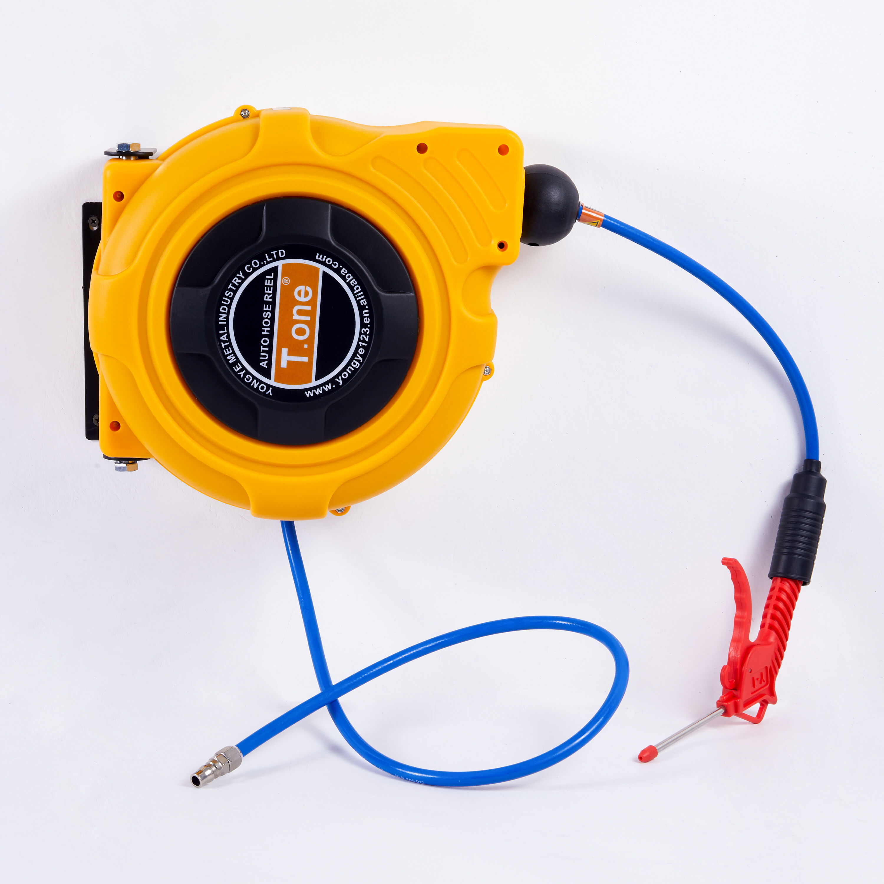 How to Maintain Small Air Hose Reels for Long-Lasting Performance