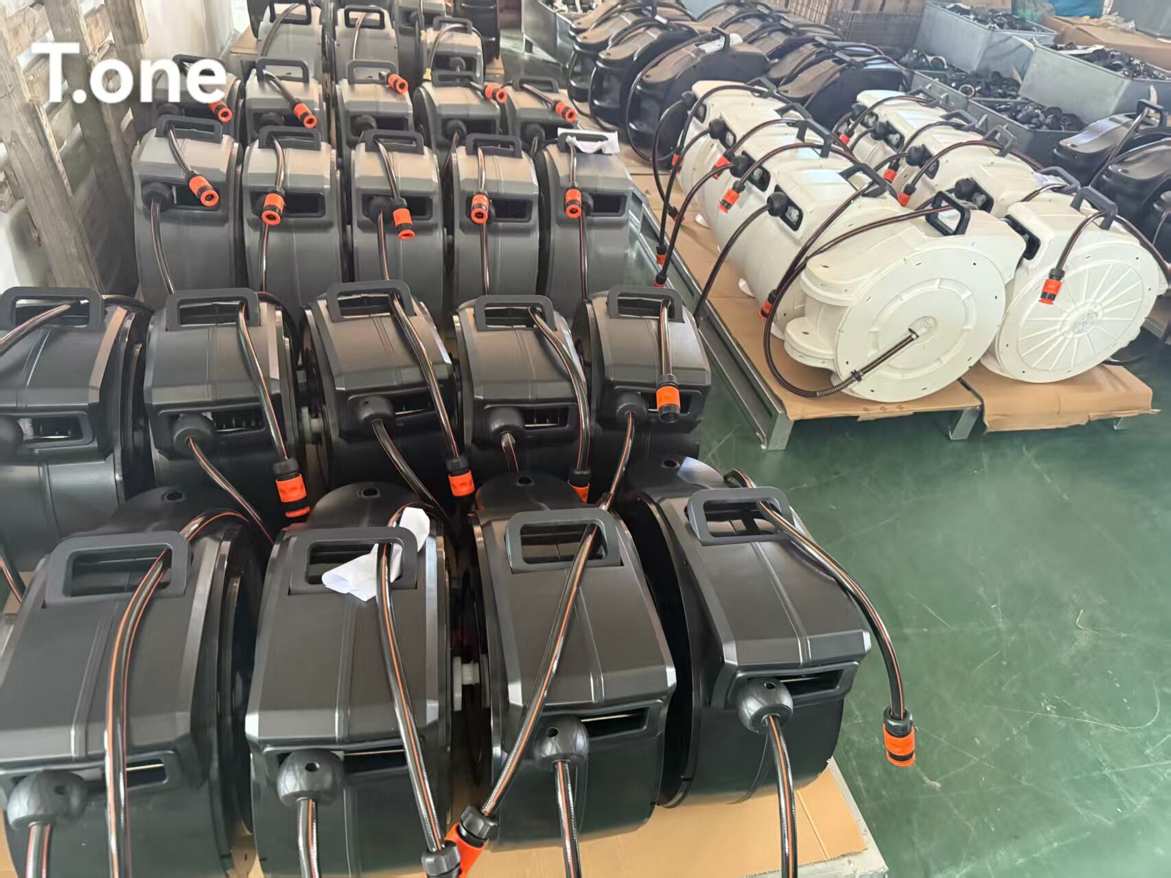 hose reel garden.jpg