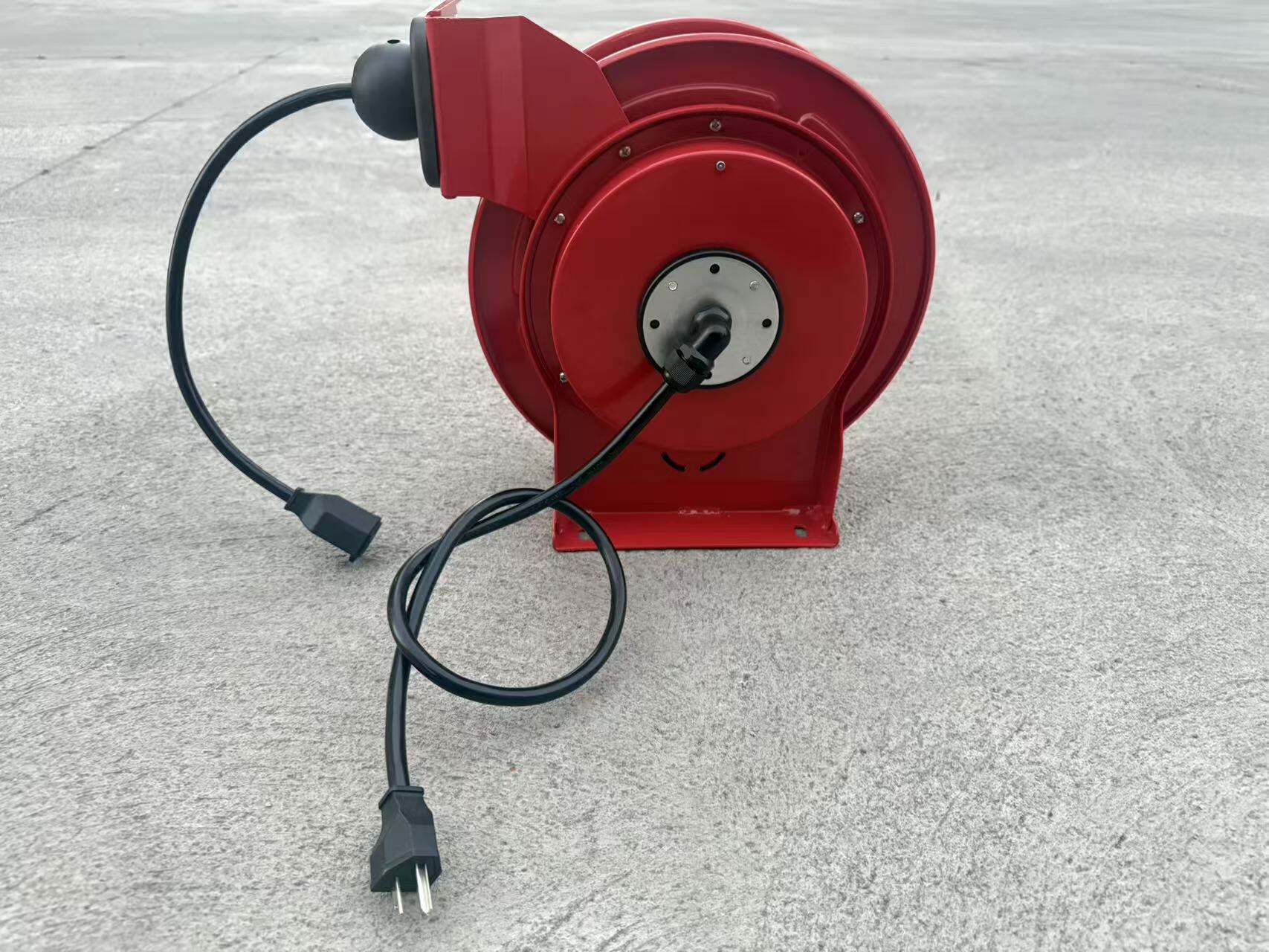 Wholesale electric hose reel options for landscaping businesses