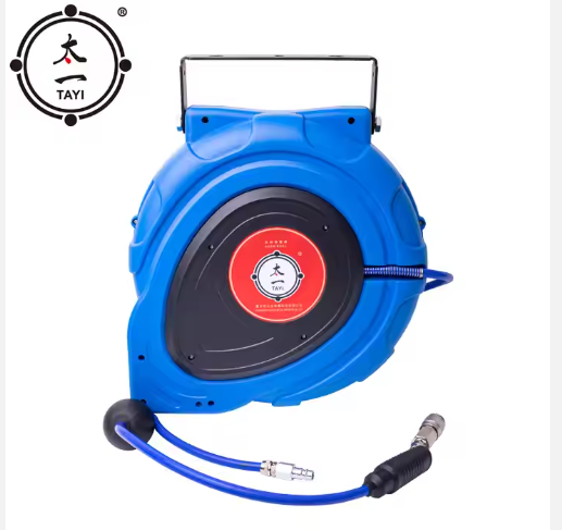 wall mounted air hose-1