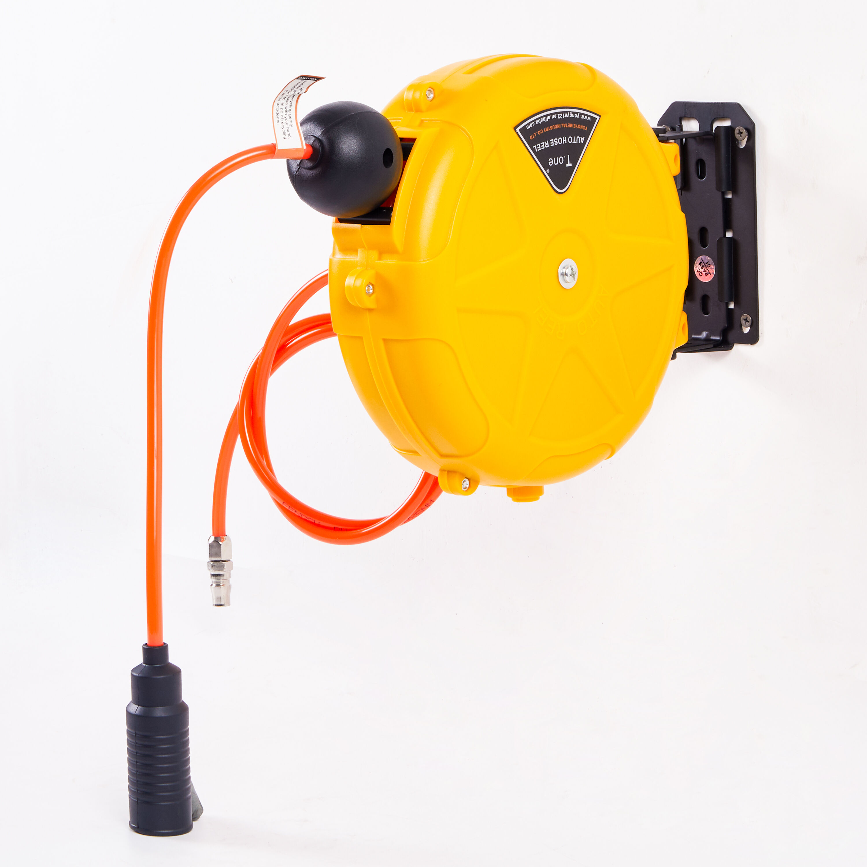 How Wall Mounted Hose and Reel Solutions Improve Efficiency in Your Business