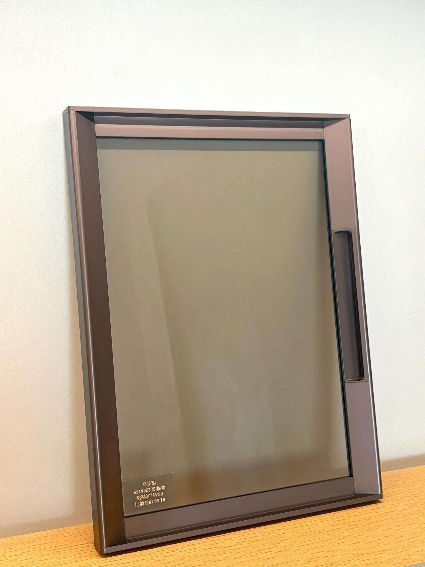 Steklena pregrada z izdelanim aluminijastim okvirjem, anodizirani nevidni okvir za vrata iz aluminija 6063 T5/T6 za sodobne minimalistične kuhinjske omare