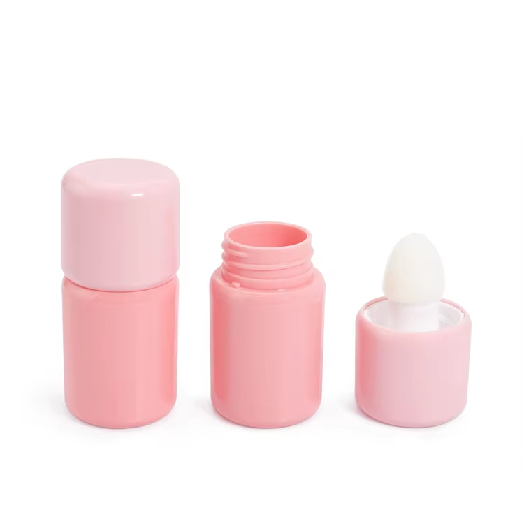 How to Use a Liquid Blush Bottle for Natural Application?