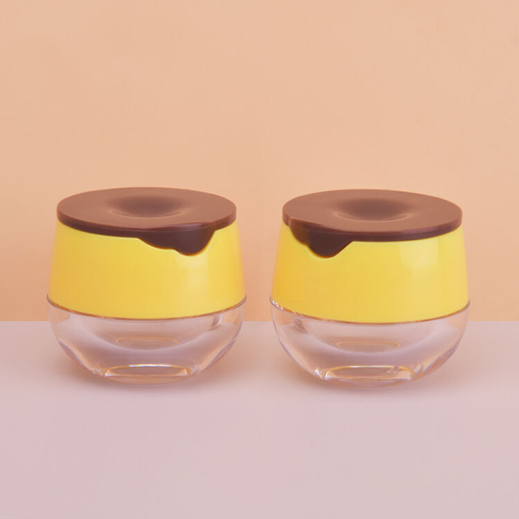 ls02 6g unique honey shape cute design small lip balm lip mask scrub container jar with applicator cosmetic plastic jar-1