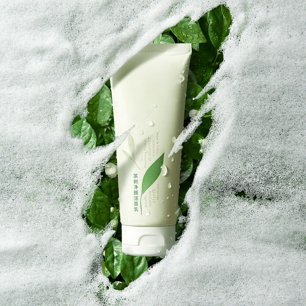 Unmatched Quality and Customization in Wholesale Lip Balm Containers