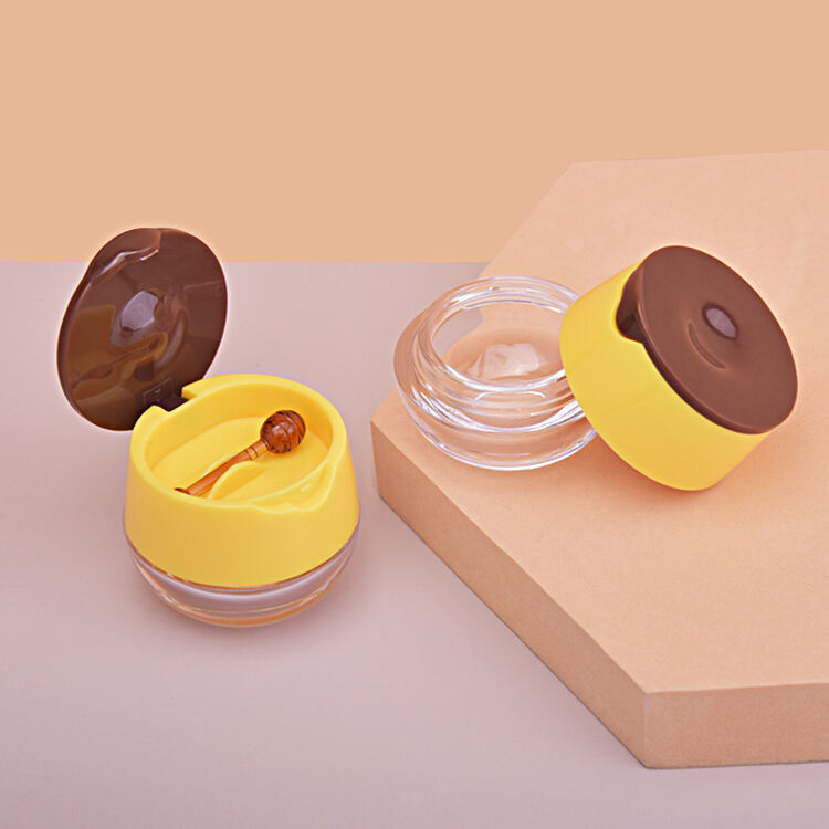 ls02 6g unique honey shape cute design small lip balm lip mask scrub container jar with applicator cosmetic plastic jar-4
