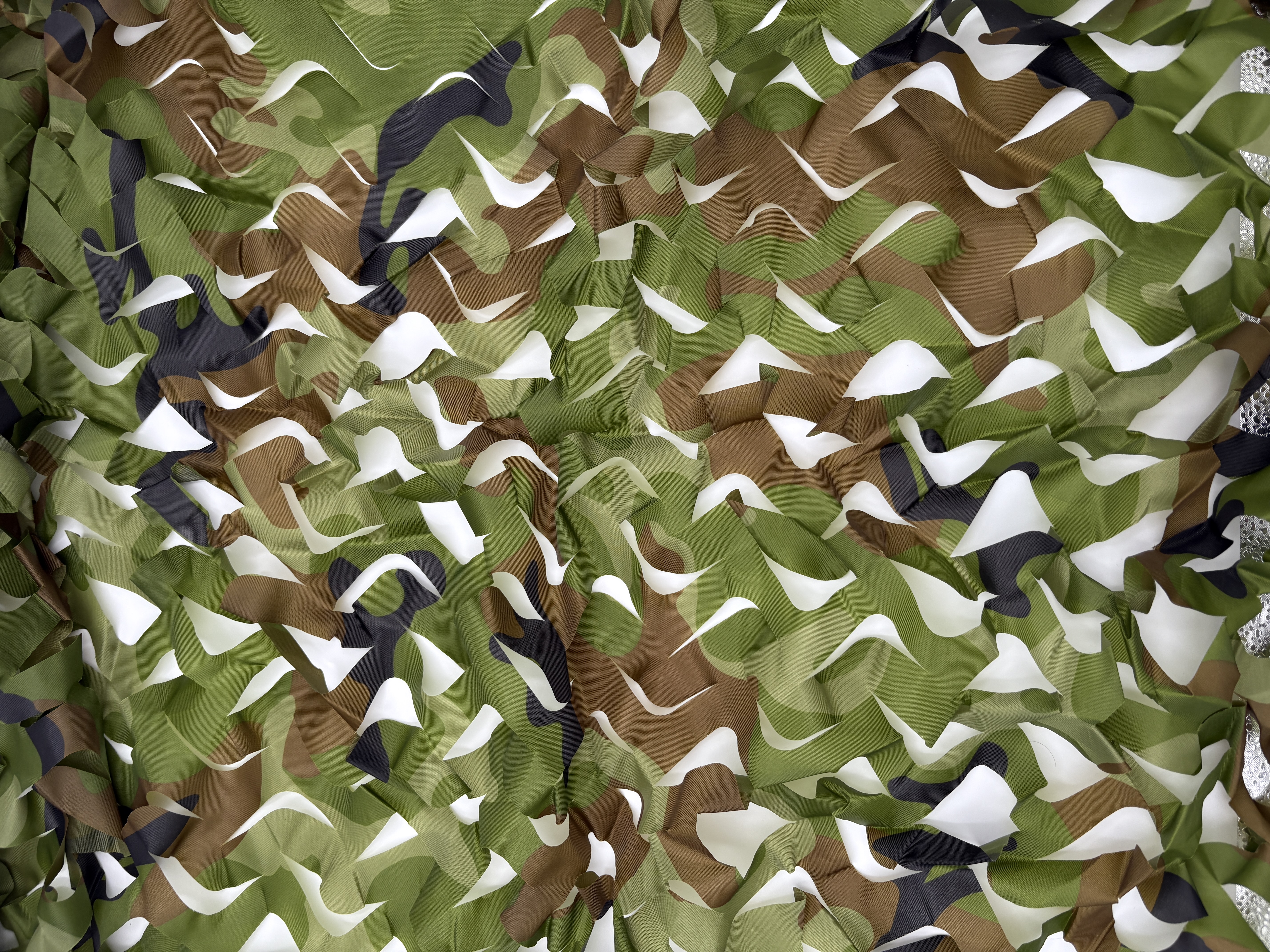 Design Versátil de Camuflagem para Aplicações em Múltiplos Ambientes