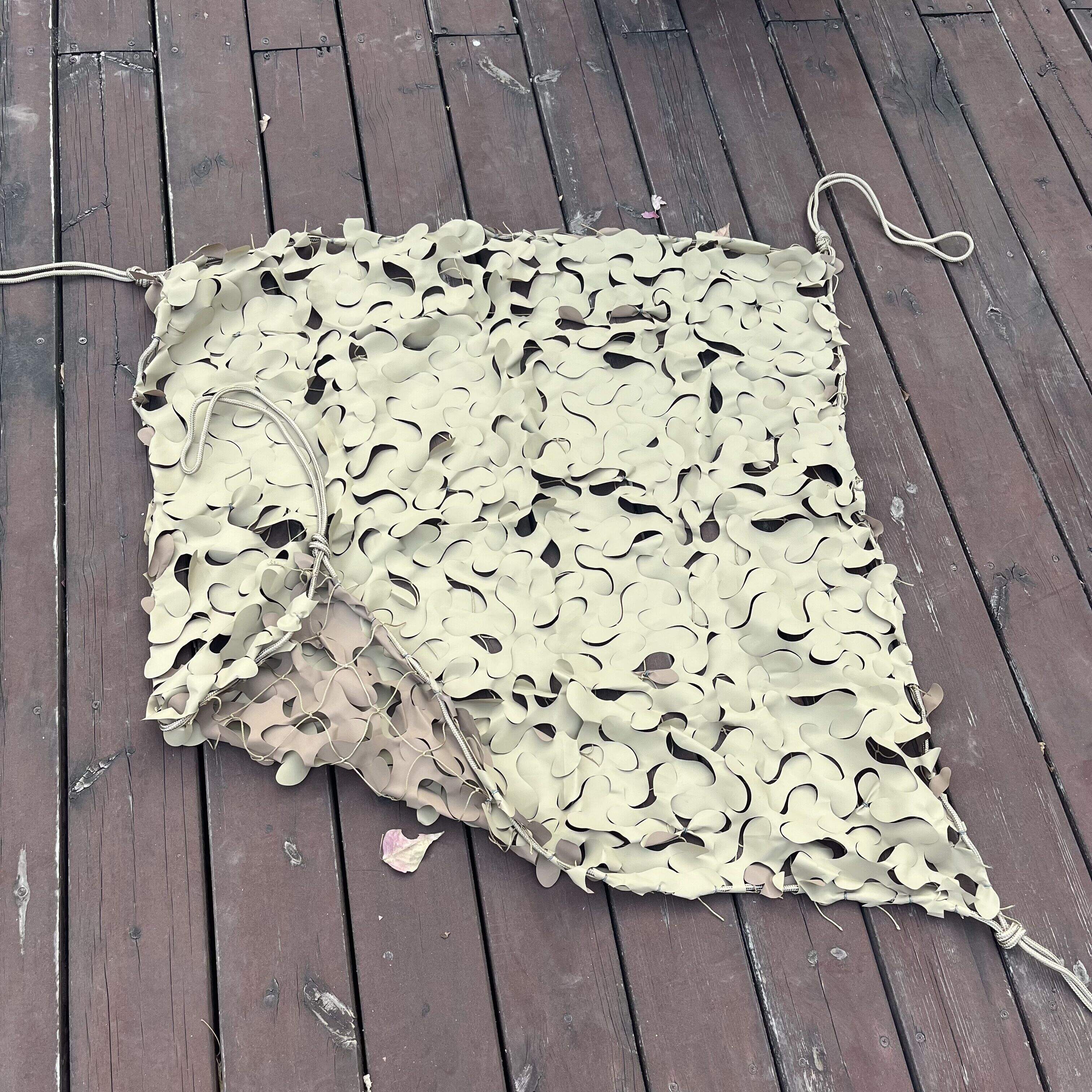 Système d'installation polyvalent avec quincaillerie de qualité professionnelle