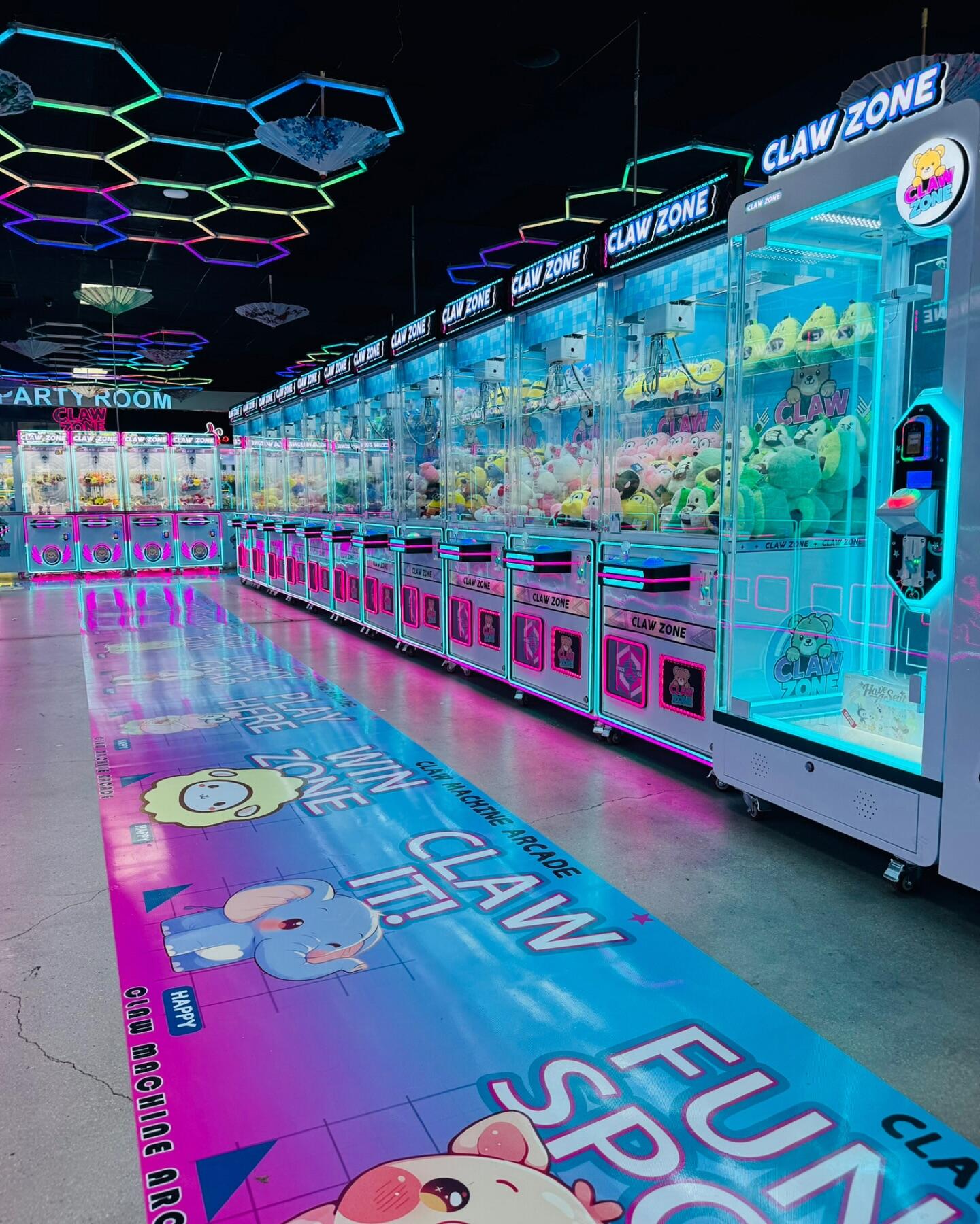 Indoor Claw Machine Dollhouse Operation Plan