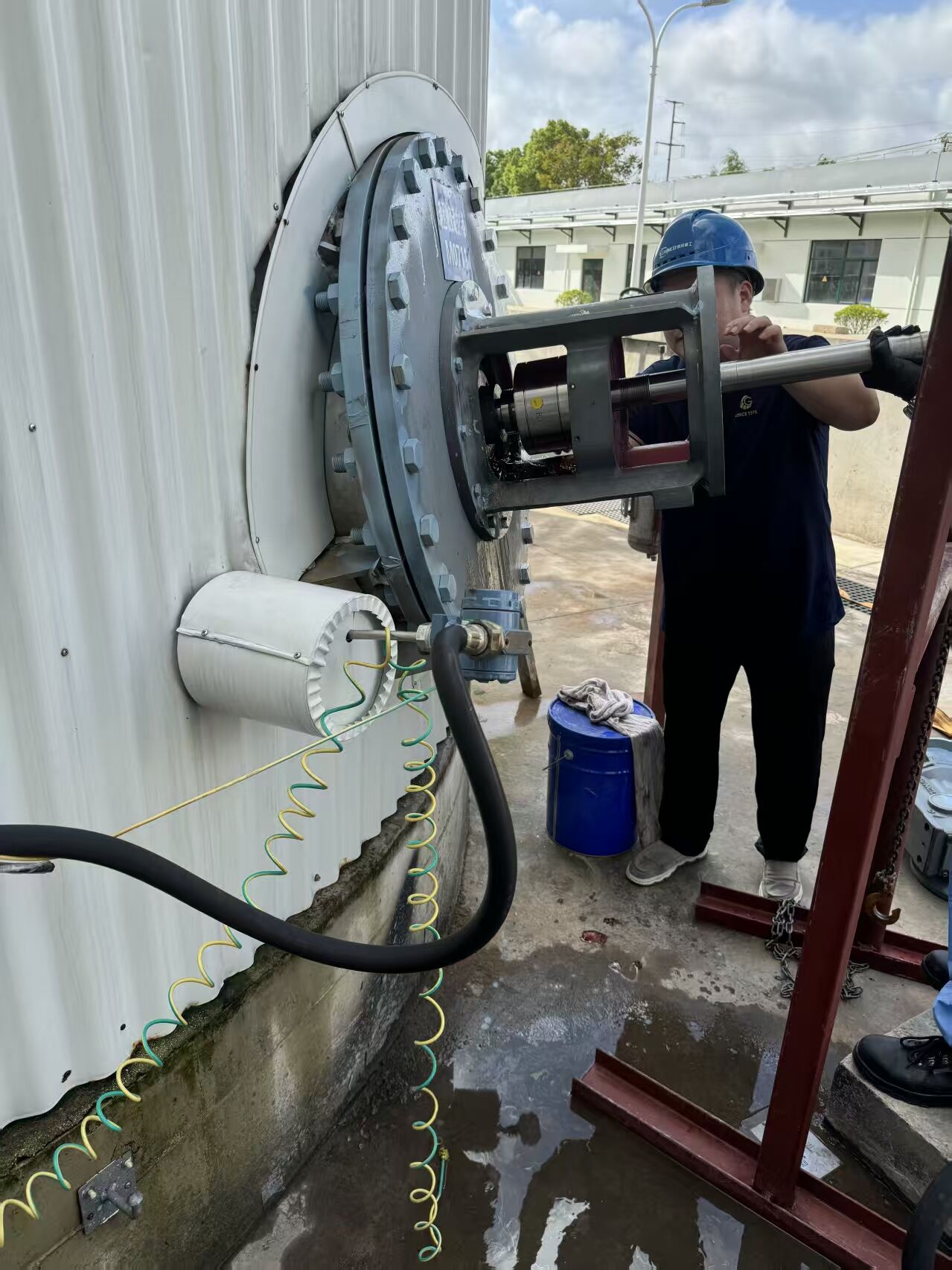 Jiangsu Golden Eagle Side Agitator Mechanical Seal—On-Site Installation & Commissioning5.jpg