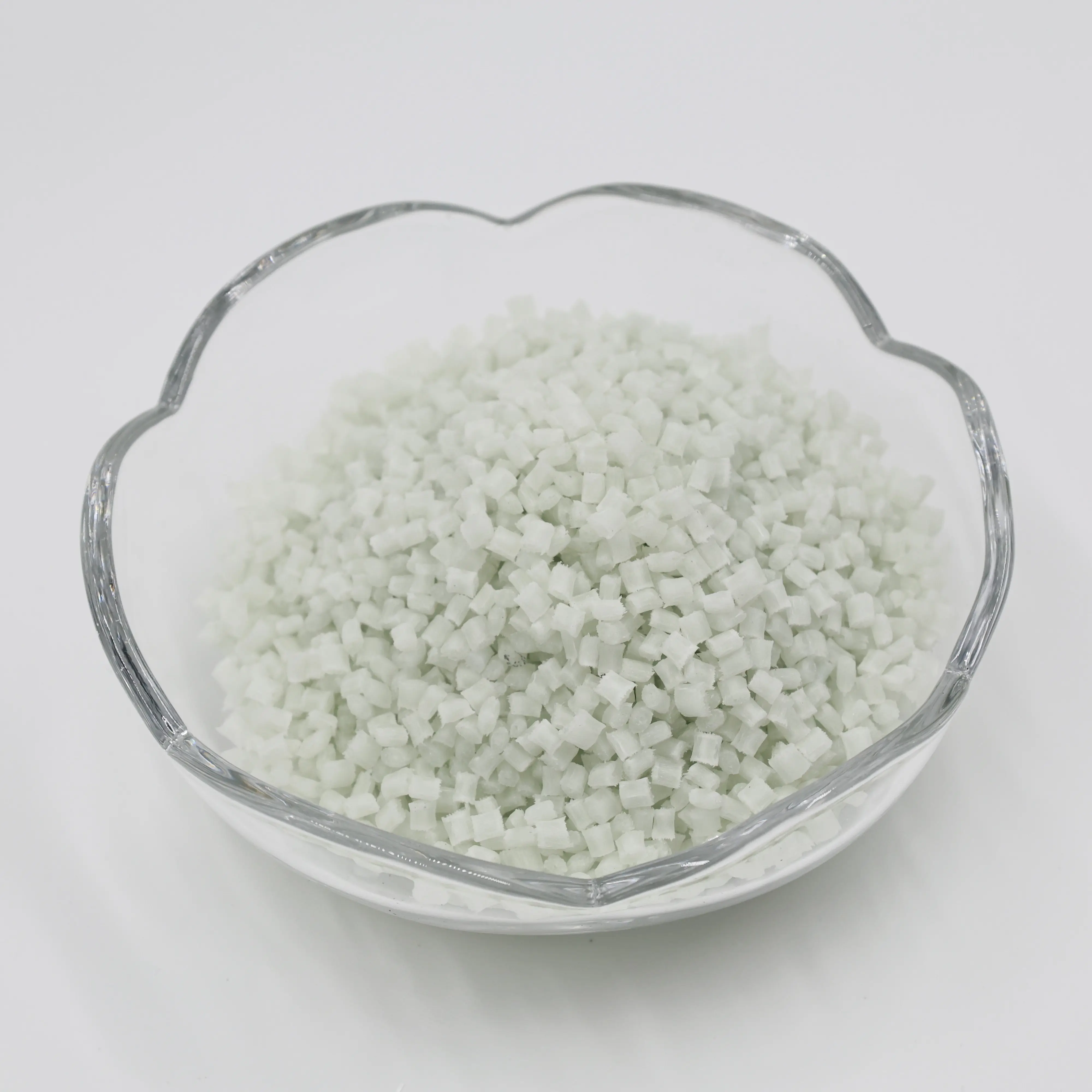 How to Choose the Right Reinforcement for Plastic Products?