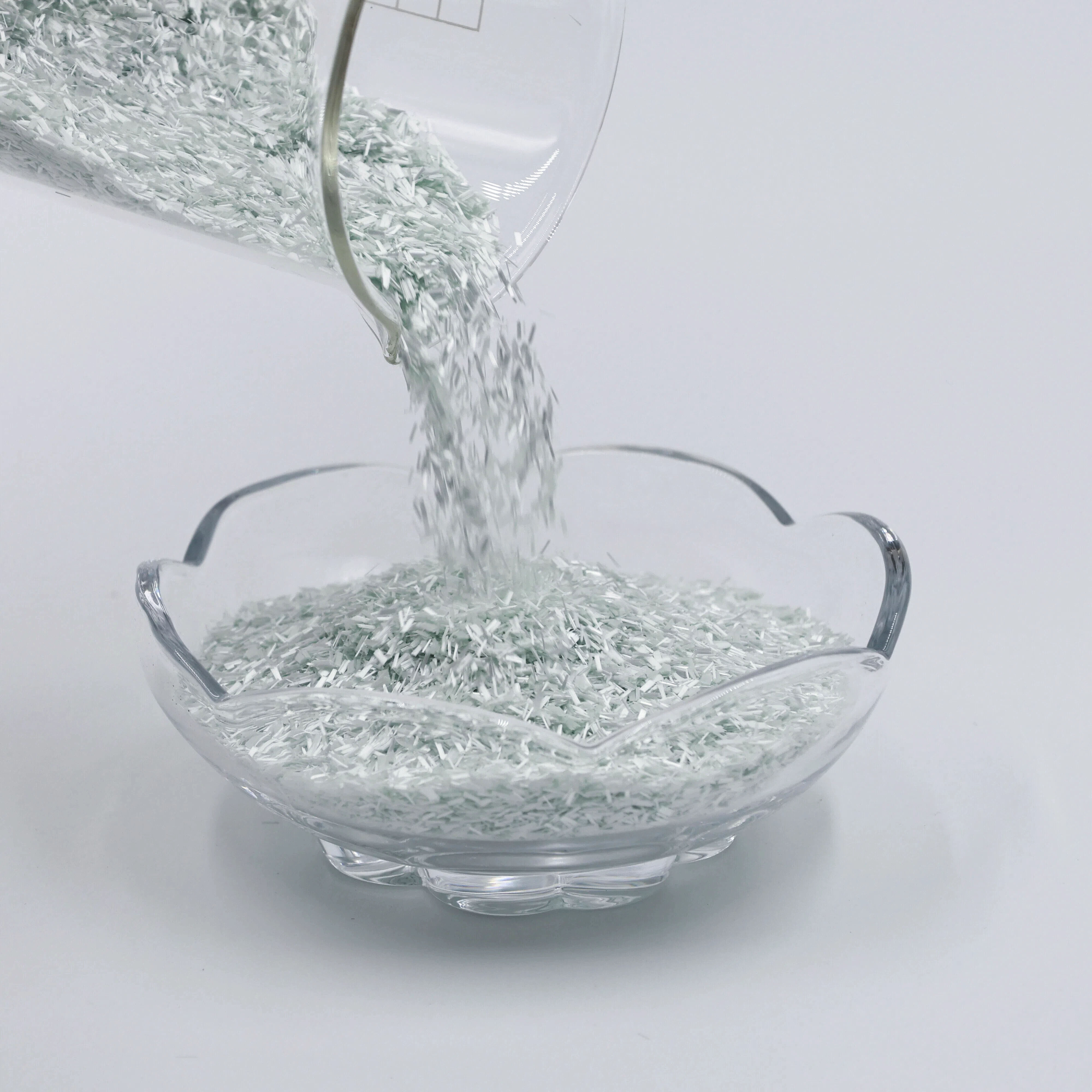 विविध अनुप्रयोगों के लिए सकसान समाधान