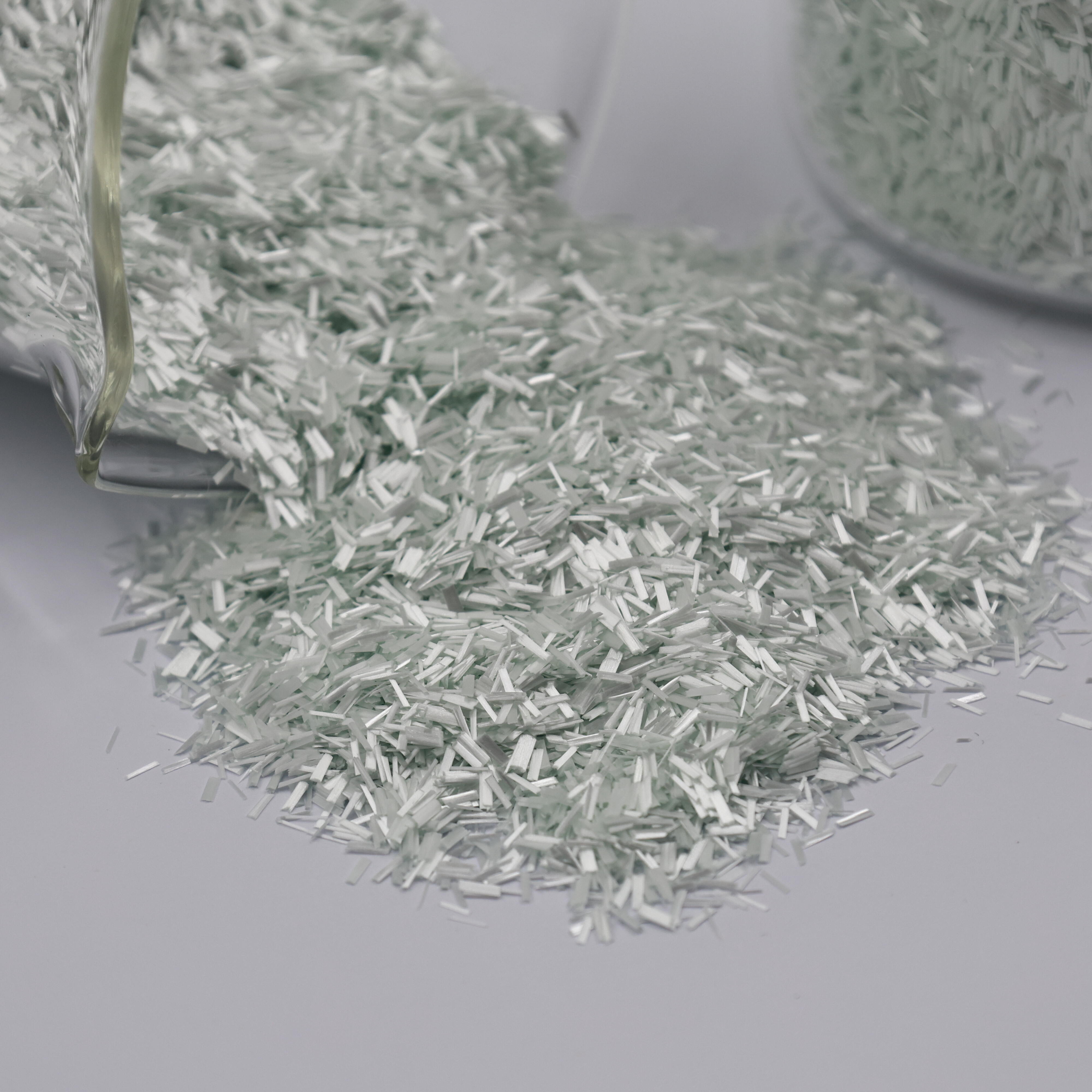 스트랜드 유리섬유의 뛰어난 강도와 다용도성