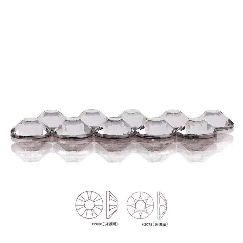 Cristale Strălucitoare pentru Unghii, Aspect de Salon