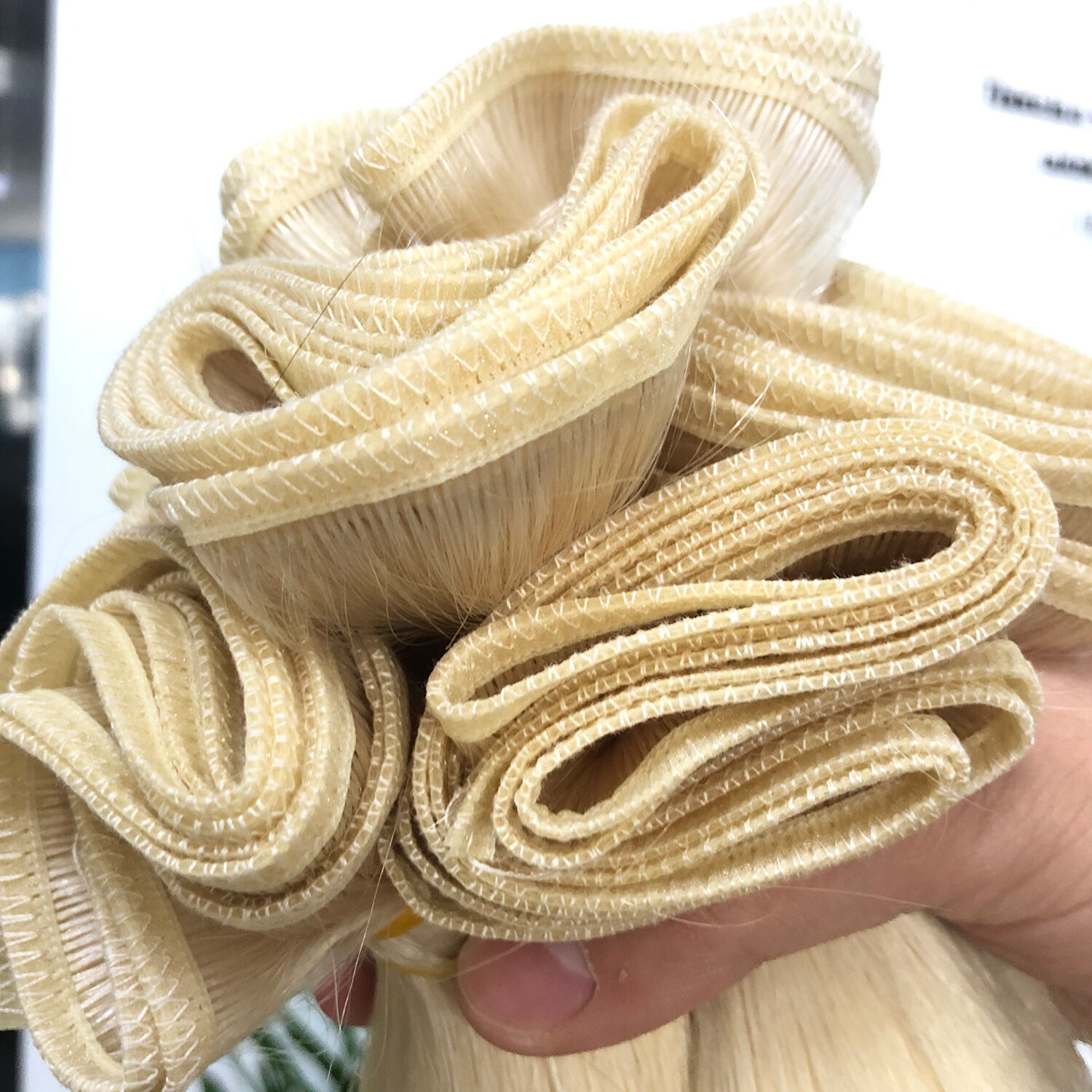 How Flat Wefts Enhance the Natural Look of Hair Extensions