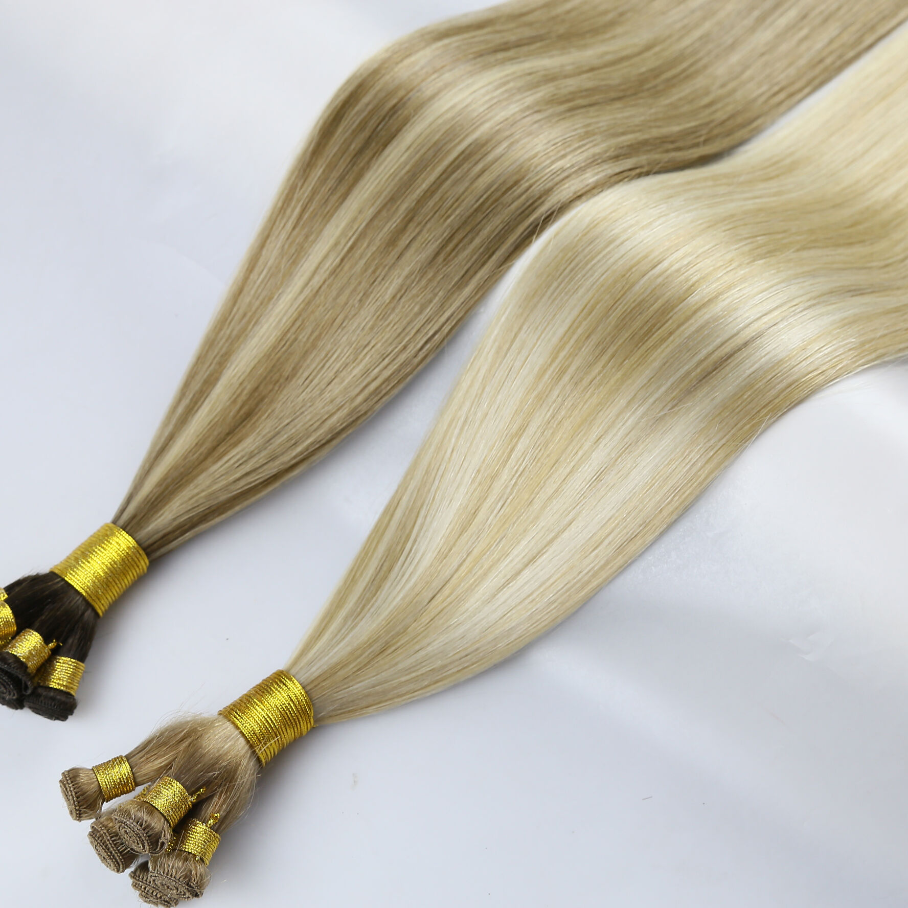 How to Choose the Best Weft Extensions for Your Clients?