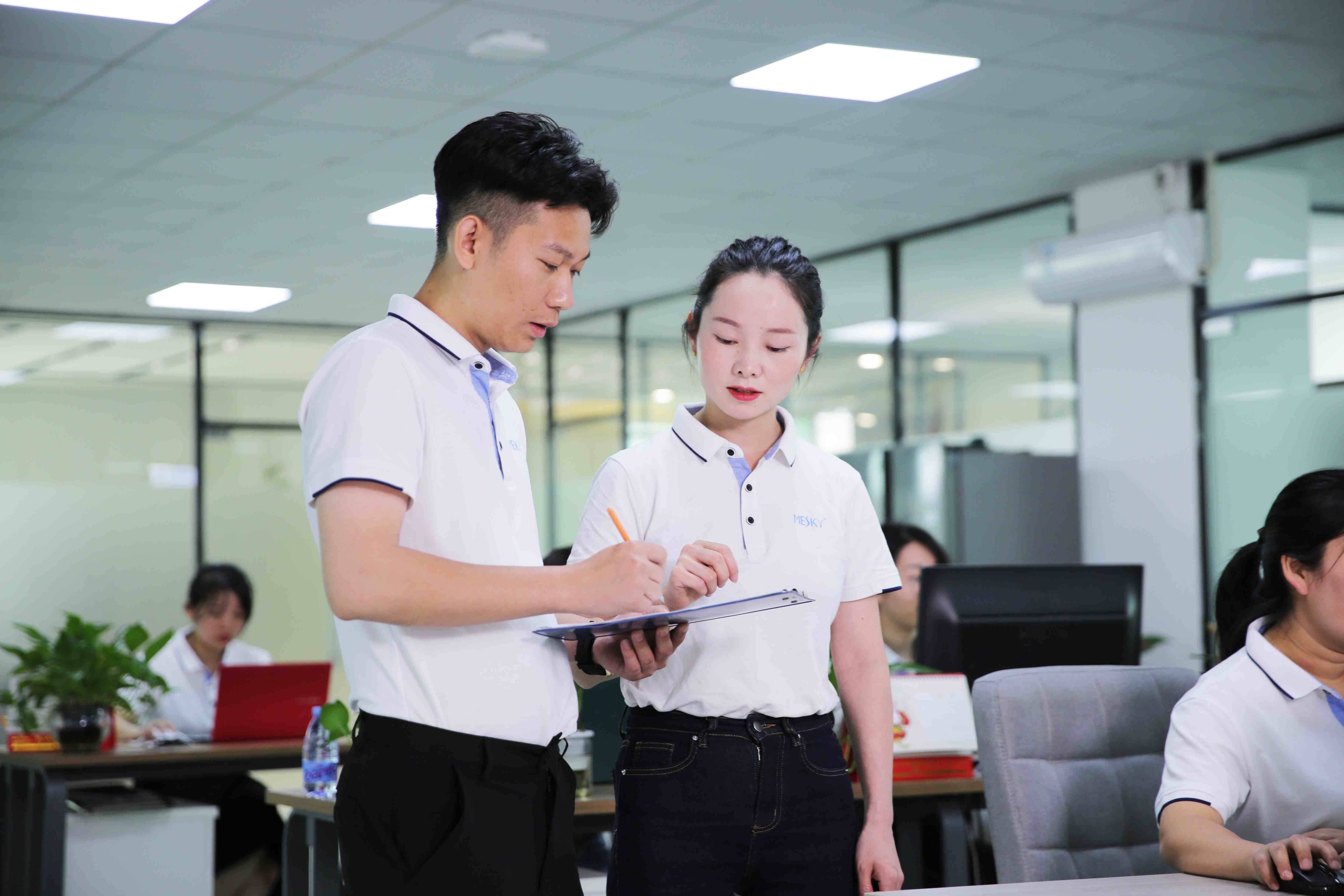 办公图片 (2).JPG