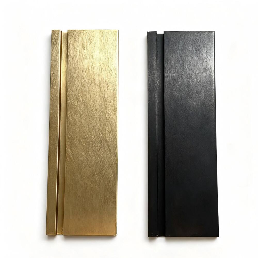 Aluminum skirting board